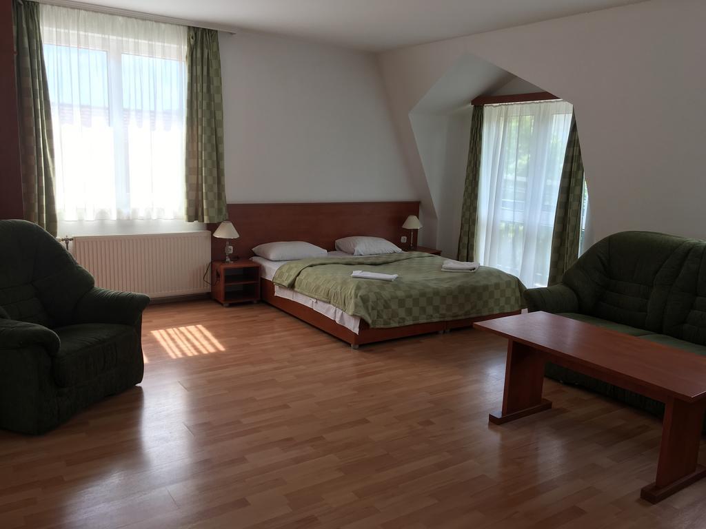 Hotel Kristaly Hajdúszoboszló 외부 사진